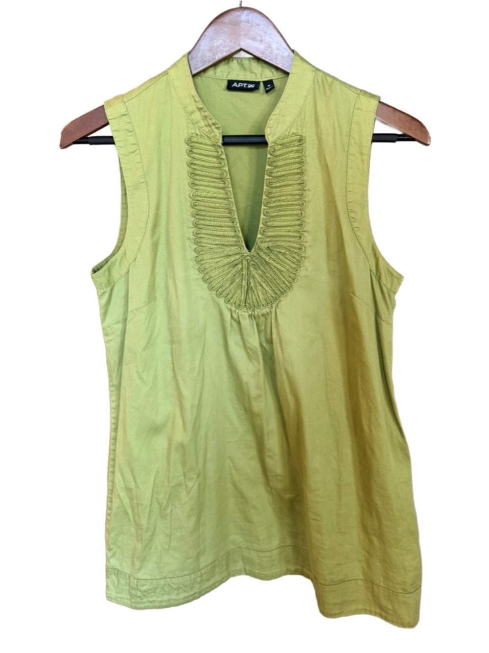 Apt. 9 Sleeveless Embroidered V-Neck Camisole in Lime